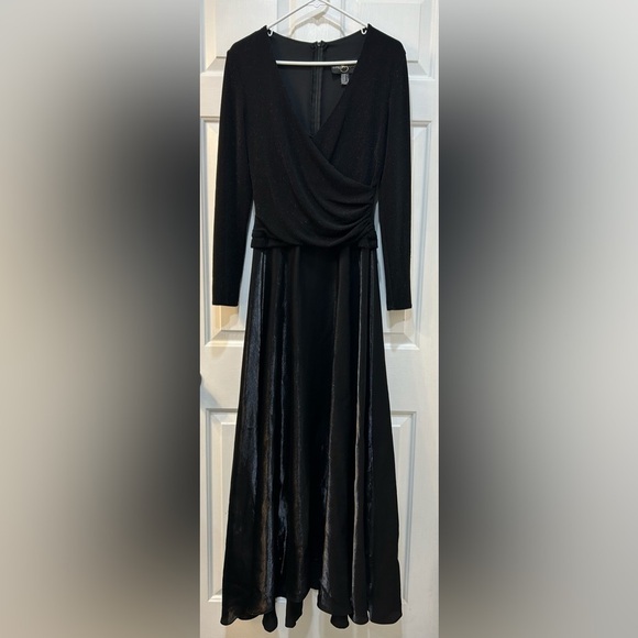 JS Collections Full Length Black Shimmer Evening Dress Size 6 Elegant NYE Event - Picture 1 of 11